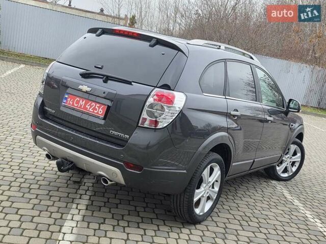 Серый Шевроле Каптива, объемом двигателя 2.2 л и пробегом 182 тыс. км за 11950 $, фото 22 на Automoto.ua