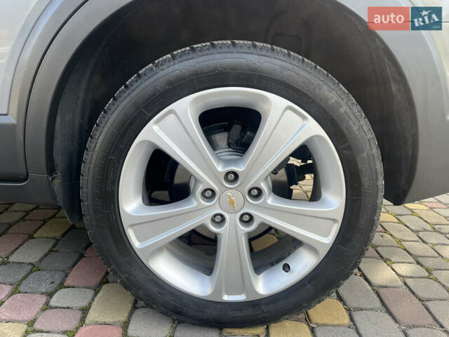 Серый Шевроле Каптива, объемом двигателя 2.2 л и пробегом 209 тыс. км за 12500 $, фото 34 на Automoto.ua