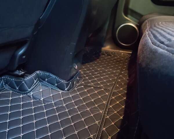 Серый Шевроле Каптива, объемом двигателя 2.2 л и пробегом 235 тыс. км за 12000 $, фото 23 на Automoto.ua