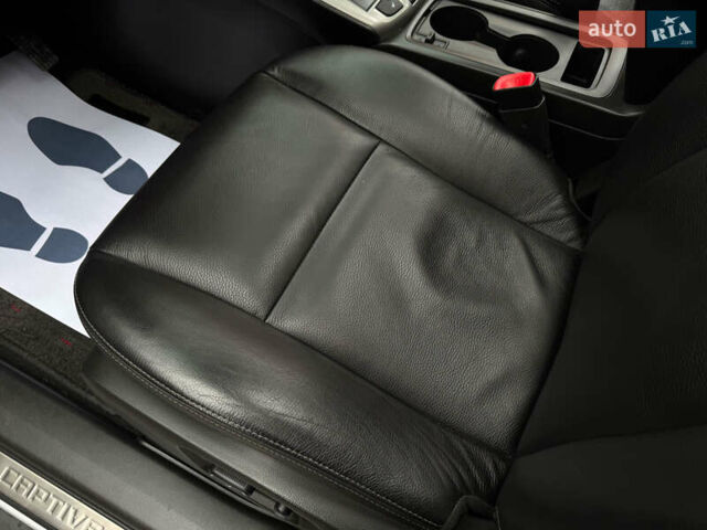 Серый Шевроле Каптива, объемом двигателя 2.2 л и пробегом 150 тыс. км за 11500 $, фото 22 на Automoto.ua