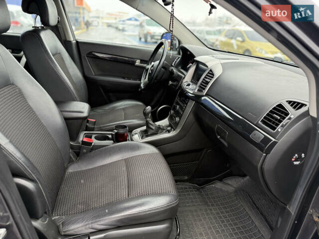 Серый Шевроле Каптива, объемом двигателя 2.2 л и пробегом 270 тыс. км за 8999 $, фото 32 на Automoto.ua