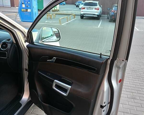 Серый Шевроле Каптива, объемом двигателя 2.4 л и пробегом 238 тыс. км за 9000 $, фото 22 на Automoto.ua