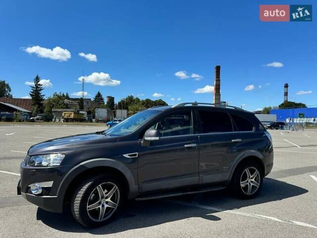 Серый Шевроле Каптива, объемом двигателя 2.2 л и пробегом 182 тыс. км за 11000 $, фото 6 на Automoto.ua