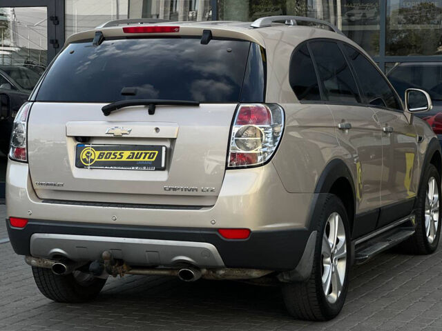 Серый Шевроле Каптива, объемом двигателя 3 л и пробегом 163 тыс. км за 13100 $, фото 5 на Automoto.ua