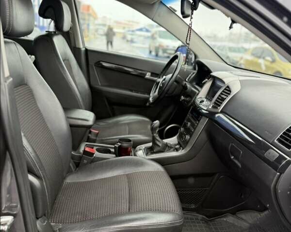 Серый Шевроле Каптива, объемом двигателя 2.2 л и пробегом 270 тыс. км за 8999 $, фото 26 на Automoto.ua