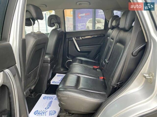 Серый Шевроле Каптива, объемом двигателя 2.2 л и пробегом 270 тыс. км за 10500 $, фото 16 на Automoto.ua