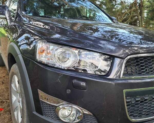 Сірий Шевроле Каптіва, об'ємом двигуна 2.23 л та пробігом 200 тис. км за 11300 $, фото 4 на Automoto.ua