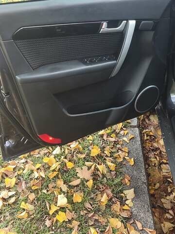 Серый Шевроле Каптива, объемом двигателя 2.2 л и пробегом 235 тыс. км за 12000 $, фото 10 на Automoto.ua