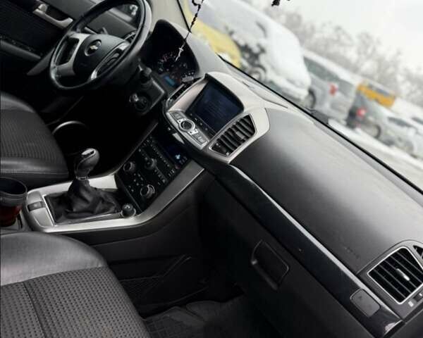 Серый Шевроле Каптива, объемом двигателя 2.2 л и пробегом 270 тыс. км за 8999 $, фото 27 на Automoto.ua