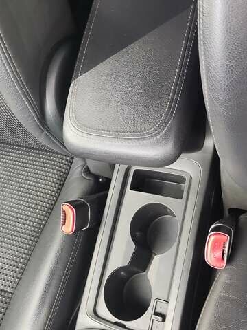 Серый Шевроле Каптива, объемом двигателя 2.2 л и пробегом 235 тыс. км за 12000 $, фото 16 на Automoto.ua