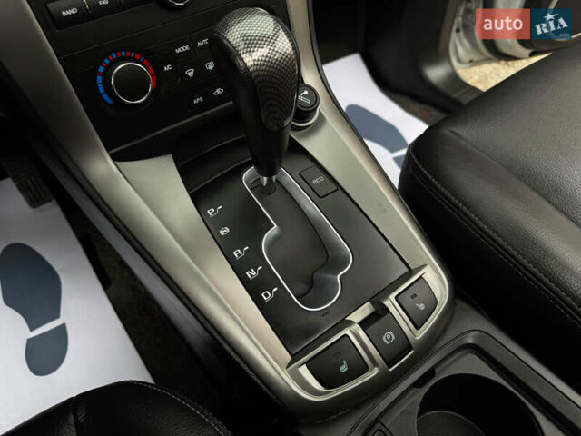 Серый Шевроле Каптива, объемом двигателя 2.2 л и пробегом 150 тыс. км за 11500 $, фото 38 на Automoto.ua