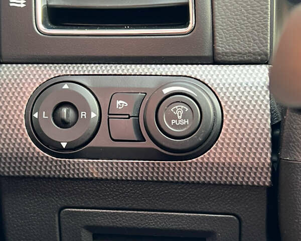 Серый Шевроле Каптива, объемом двигателя 2.2 л и пробегом 150 тыс. км за 12500 $, фото 35 на Automoto.ua