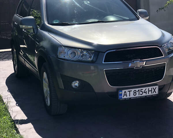Сірий Шевроле Каптіва, об'ємом двигуна 2.2 л та пробігом 210 тис. км за 10999 $, фото 3 на Automoto.ua