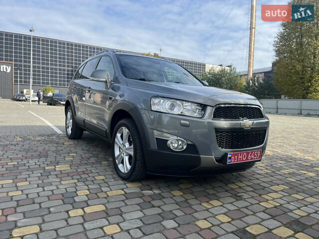 Серый Шевроле Каптива, объемом двигателя 2.2 л и пробегом 209 тыс. км за 12500 $, фото 8 на Automoto.ua