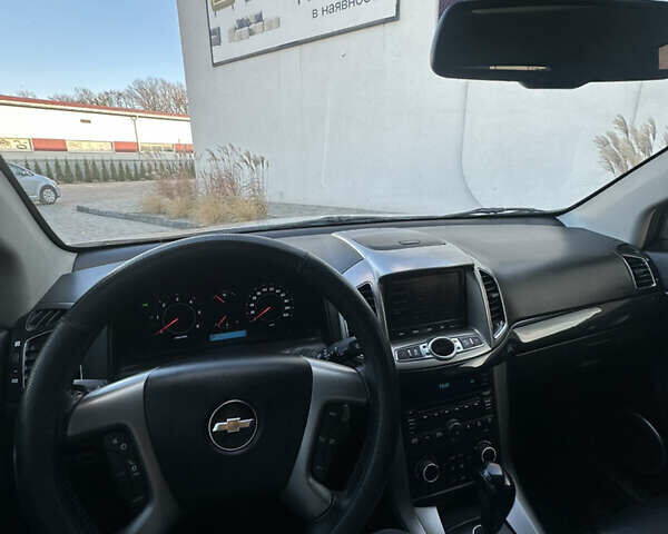 Серый Шевроле Каптива, объемом двигателя 2.23 л и пробегом 258 тыс. км за 10400 $, фото 11 на Automoto.ua