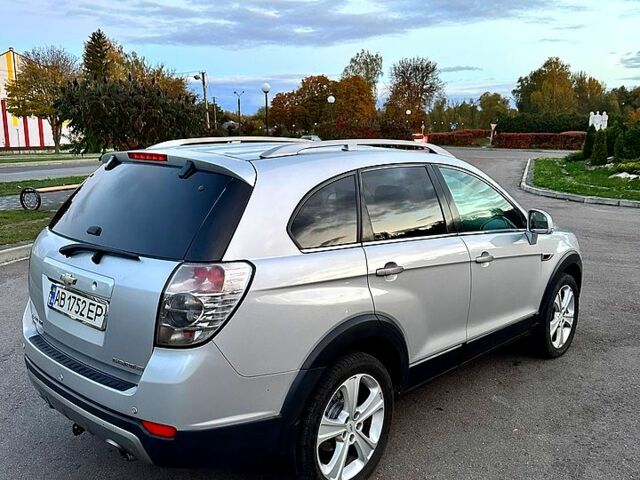 Серый Шевроле Каптива, объемом двигателя 2.2 л и пробегом 285 тыс. км за 10500 $, фото 5 на Automoto.ua
