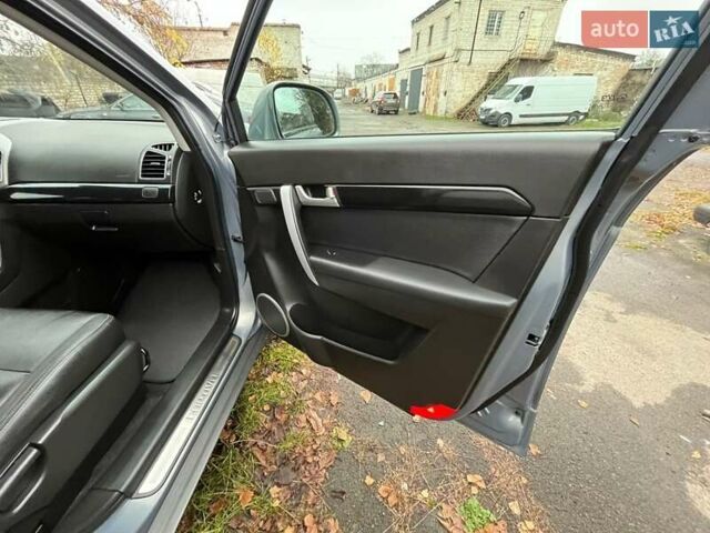 Серый Шевроле Каптива, объемом двигателя 2.2 л и пробегом 210 тыс. км за 11900 $, фото 40 на Automoto.ua