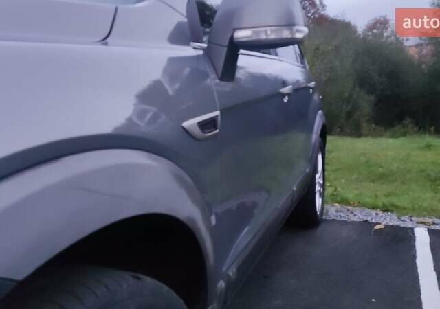 Серый Шевроле Каптива, объемом двигателя 2.2 л и пробегом 232 тыс. км за 12399 $, фото 1 на Automoto.ua