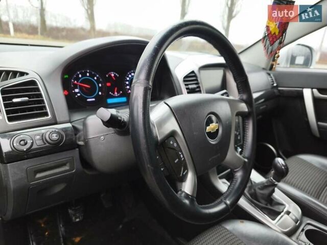 Сірий Шевроле Каптіва, об'ємом двигуна 2.2 л та пробігом 190 тис. км за 9700 $, фото 15 на Automoto.ua