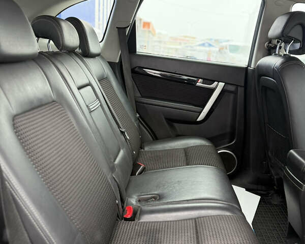 Серый Шевроле Каптива, объемом двигателя 2.2 л и пробегом 270 тыс. км за 8999 $, фото 34 на Automoto.ua