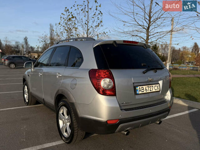 Сірий Шевроле Каптіва, об'ємом двигуна 2.41 л та пробігом 147 тис. км за 13500 $, фото 8 на Automoto.ua