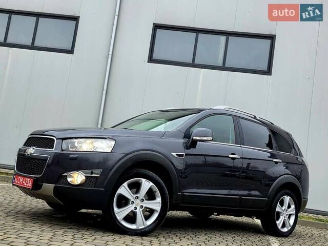 Серый Шевроле Каптива, объемом двигателя 2.2 л и пробегом 182 тыс. км за 11950 $, фото 12 на Automoto.ua