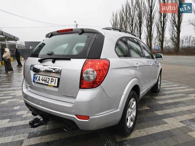 Сірий Шевроле Каптіва, об'ємом двигуна 2.2 л та пробігом 190 тис. км за 9700 $, фото 8 на Automoto.ua