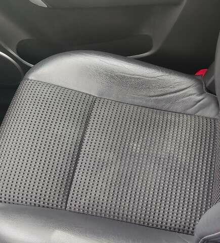 Серый Шевроле Каптива, объемом двигателя 2.2 л и пробегом 235 тыс. км за 12000 $, фото 19 на Automoto.ua