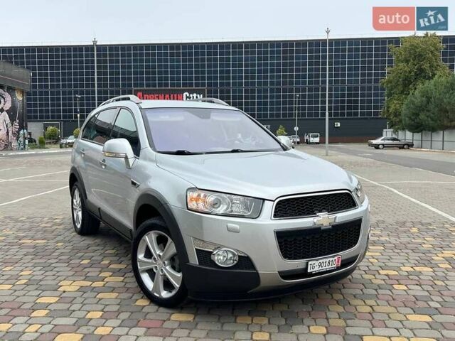 Сірий Шевроле Каптіва, об'ємом двигуна 2.2 л та пробігом 77 тис. км за 12850 $, фото 17 на Automoto.ua