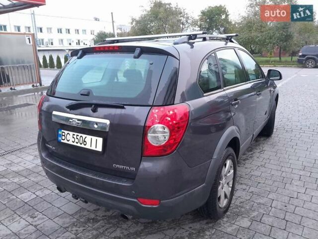Серый Шевроле Каптива, объемом двигателя 2.2 л и пробегом 273 тыс. км за 10199 $, фото 2 на Automoto.ua