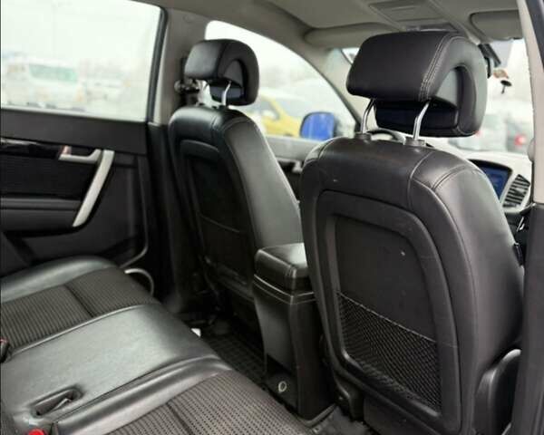 Серый Шевроле Каптива, объемом двигателя 2.2 л и пробегом 270 тыс. км за 8999 $, фото 31 на Automoto.ua