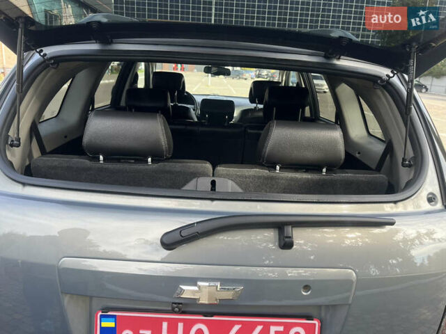 Серый Шевроле Каптива, объемом двигателя 2.2 л и пробегом 209 тыс. км за 12500 $, фото 22 на Automoto.ua