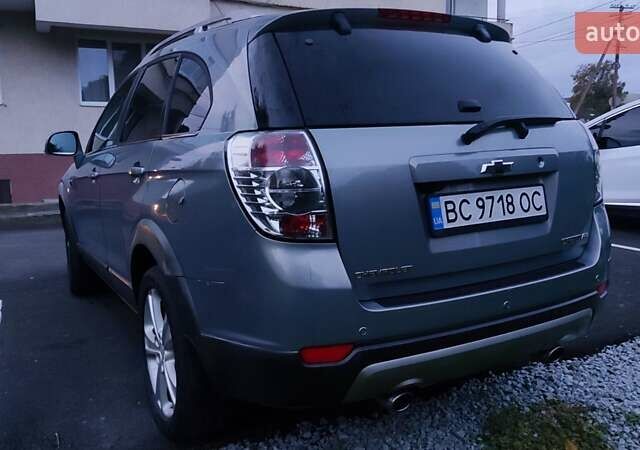 Серый Шевроле Каптива, объемом двигателя 2.2 л и пробегом 232 тыс. км за 12399 $, фото 7 на Automoto.ua