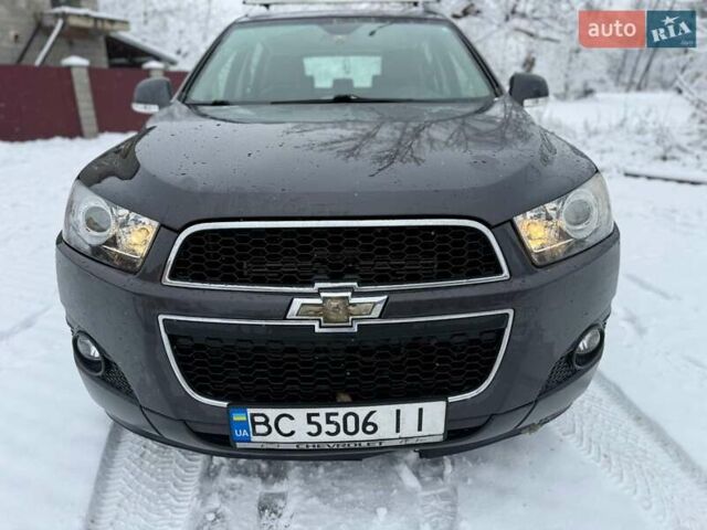 Серый Шевроле Каптива, объемом двигателя 2.2 л и пробегом 270 тыс. км за 8999 $, фото 9 на Automoto.ua