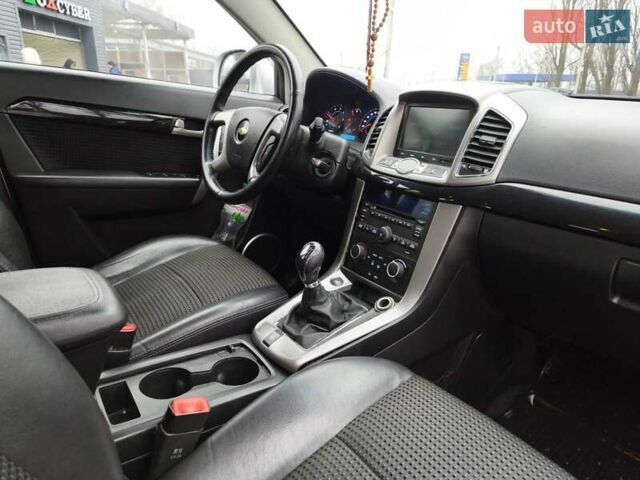 Сірий Шевроле Каптіва, об'ємом двигуна 2.2 л та пробігом 190 тис. км за 9700 $, фото 10 на Automoto.ua