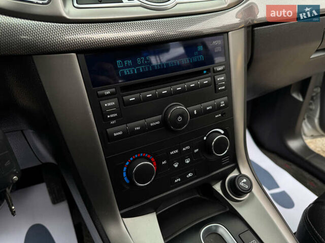 Серый Шевроле Каптива, объемом двигателя 2.2 л и пробегом 150 тыс. км за 11500 $, фото 37 на Automoto.ua