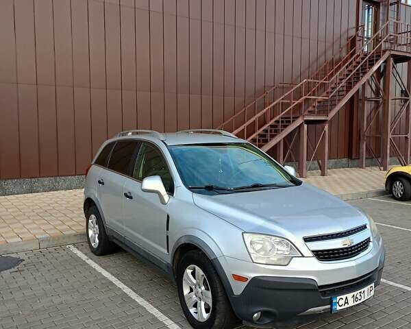 Серый Шевроле Каптива, объемом двигателя 2.4 л и пробегом 238 тыс. км за 9000 $, фото 5 на Automoto.ua