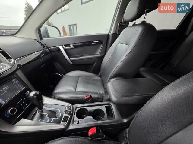 Серый Шевроле Каптива, объемом двигателя 2.2 л и пробегом 182 тыс. км за 11950 $, фото 64 на Automoto.ua