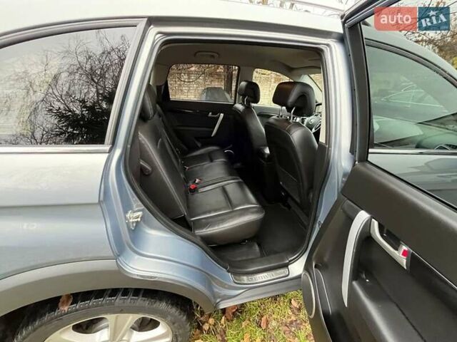 Серый Шевроле Каптива, объемом двигателя 2.2 л и пробегом 210 тыс. км за 11900 $, фото 34 на Automoto.ua