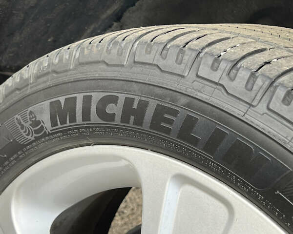 Серый Шевроле Каптива, объемом двигателя 2.2 л и пробегом 150 тыс. км за 12500 $, фото 13 на Automoto.ua