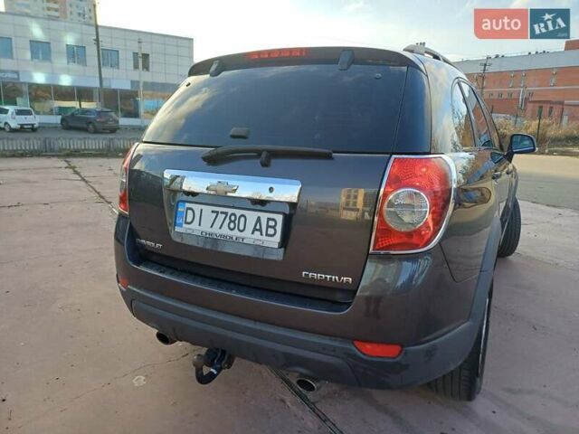 Серый Шевроле Каптива, объемом двигателя 2.23 л и пробегом 152 тыс. км за 11100 $, фото 7 на Automoto.ua