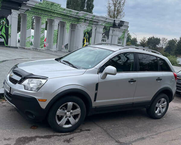 Сірий Шевроле Каптіва, об'ємом двигуна 2.38 л та пробігом 170 тис. км за 8300 $, фото 13 на Automoto.ua