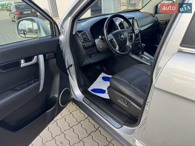 Сірий Шевроле Каптіва, об'ємом двигуна 2.2 л та пробігом 212 тис. км за 10900 $, фото 10 на Automoto.ua