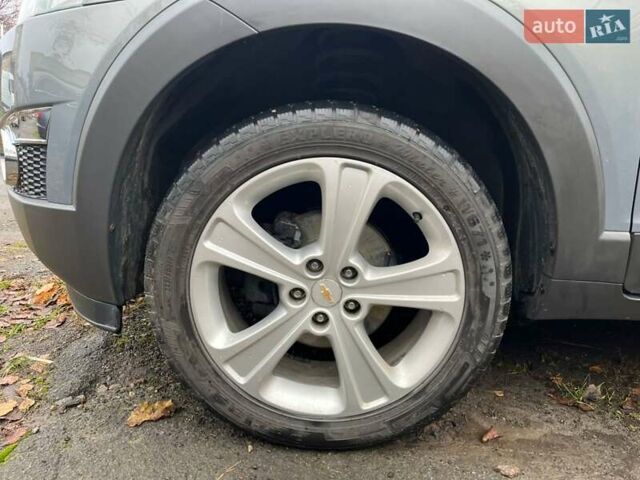 Серый Шевроле Каптива, объемом двигателя 2.2 л и пробегом 210 тыс. км за 11900 $, фото 19 на Automoto.ua