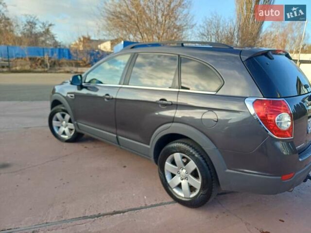 Серый Шевроле Каптива, объемом двигателя 2.23 л и пробегом 152 тыс. км за 11100 $, фото 6 на Automoto.ua