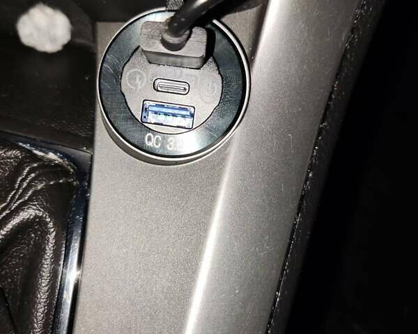 Серый Шевроле Каптива, объемом двигателя 2.2 л и пробегом 235 тыс. км за 12000 $, фото 15 на Automoto.ua