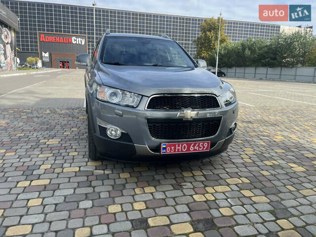 Серый Шевроле Каптива, объемом двигателя 2.2 л и пробегом 209 тыс. км за 12500 $, фото 9 на Automoto.ua