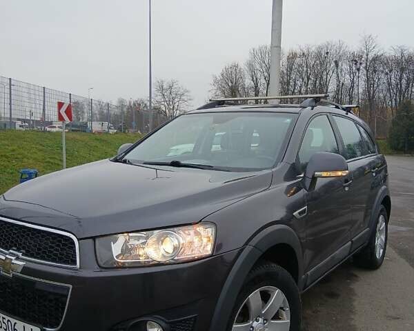 Серый Шевроле Каптива, объемом двигателя 2.2 л и пробегом 270 тыс. км за 9200 $, фото 5 на Automoto.ua
