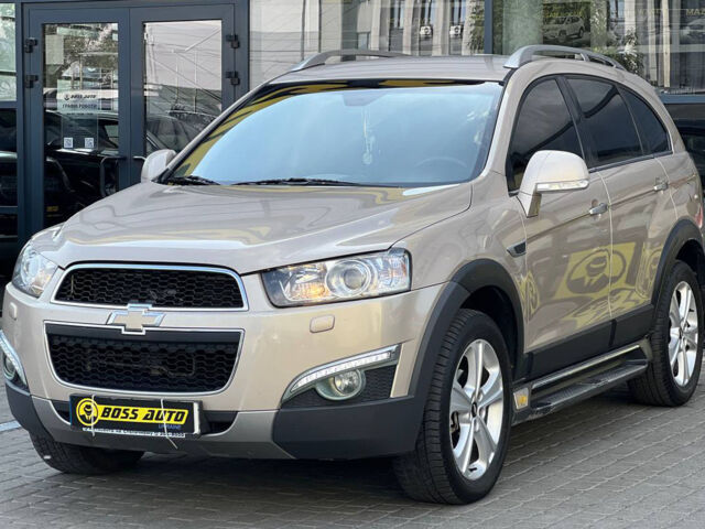 Серый Шевроле Каптива, объемом двигателя 3 л и пробегом 163 тыс. км за 13100 $, фото 2 на Automoto.ua