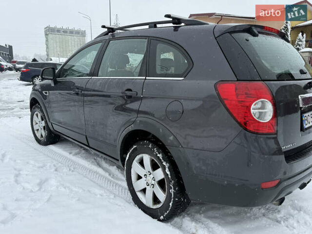 Серый Шевроле Каптива, объемом двигателя 2.2 л и пробегом 270 тыс. км за 8999 $, фото 5 на Automoto.ua